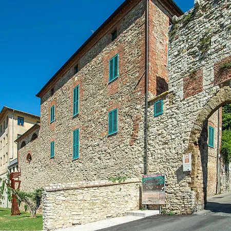 Lovely In With Swimming Pool Casa vacanze Magione