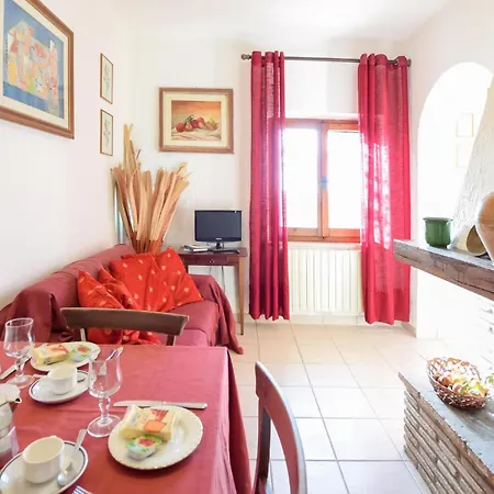 Casa de Férias 1 Bedroom Beautiful In Magione