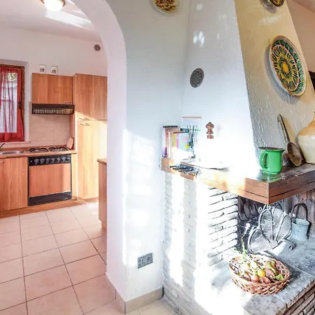 Сasa de vacaciones 1 Bedroom Beautiful In Magione